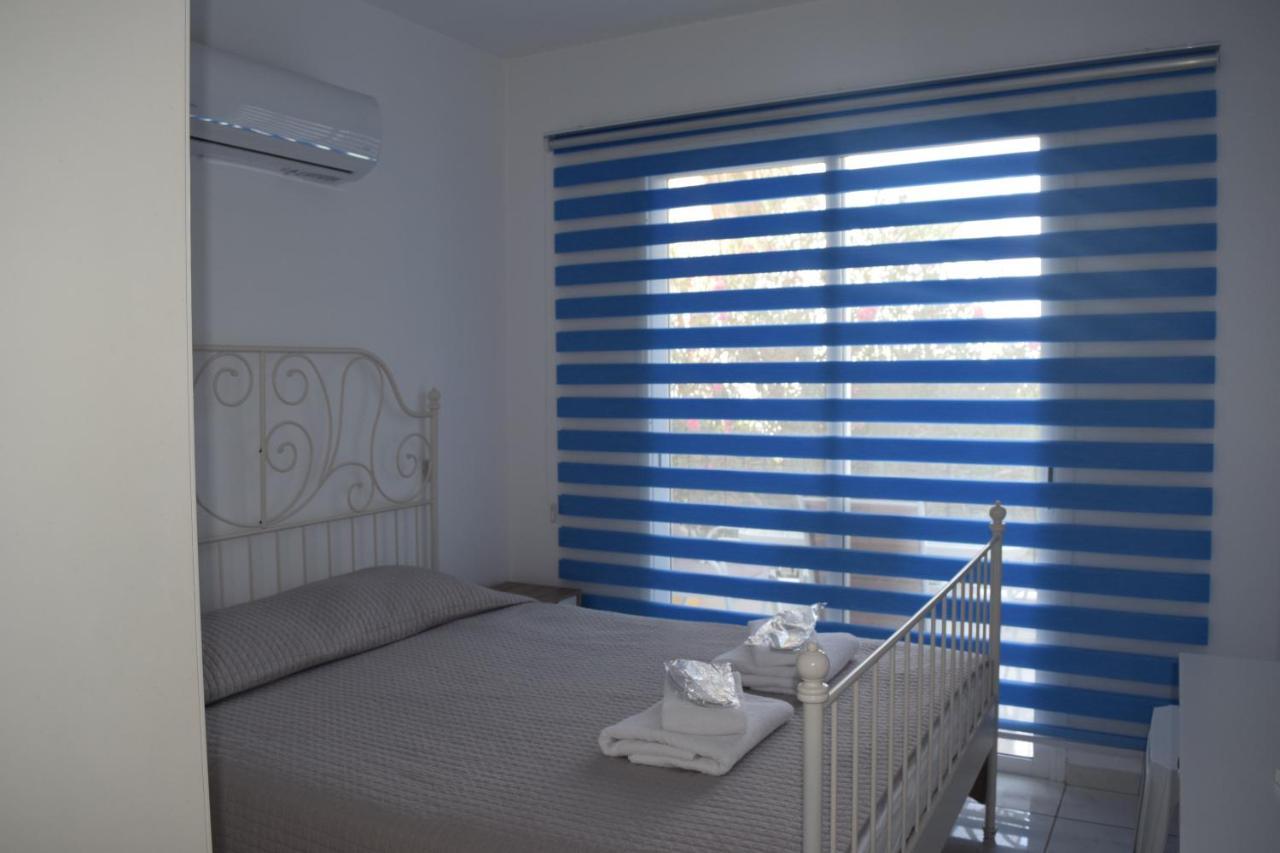 One Bedroom Apartment, Molos Complex - By Imh Travel & Tours Paphos Exteriör bild