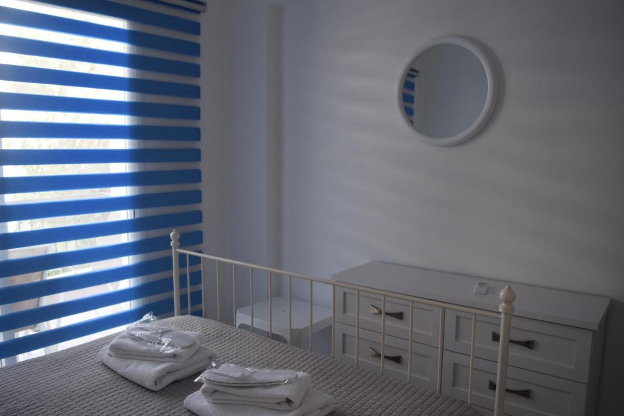 One Bedroom Apartment, Molos Complex - By Imh Travel & Tours Paphos Exteriör bild